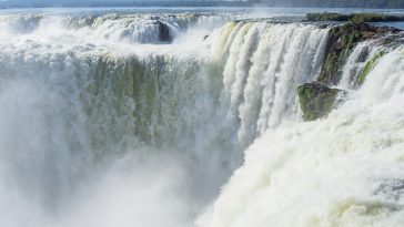 How to get to Iguazu falls